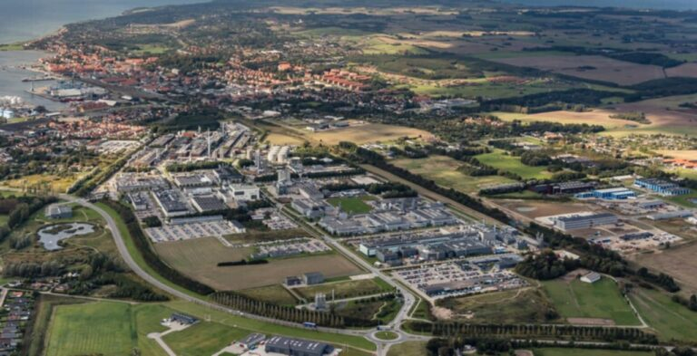 Luftfoto af Novo Nordisks produktionsområde i Kalundborg